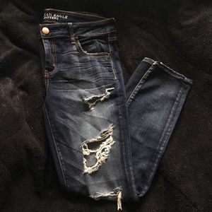 AMERICAN EAGLE JEANS